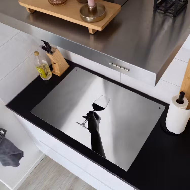 Lichtinval - Wijn - Rood - Glas Inductie beschemer met haakjes klein -sfeer1