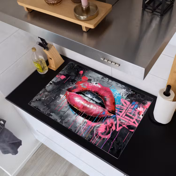 Lippen - Felroze - Graffiti - Verfstrepen Inductie beschemer met haakjes klein -sfeer1