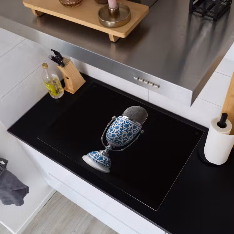 Microfoon - Delfts blauw - Muziek Inductie beschemer met haakjes klein -sfeer1