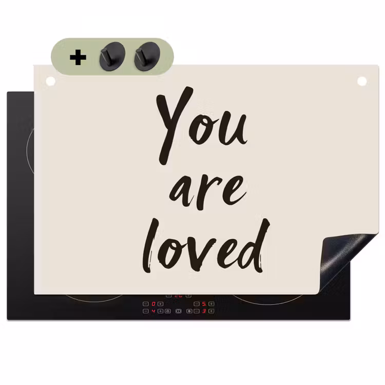 Minimalistisch - Beige - Love Inductie beschemer met haakjes klein -3d