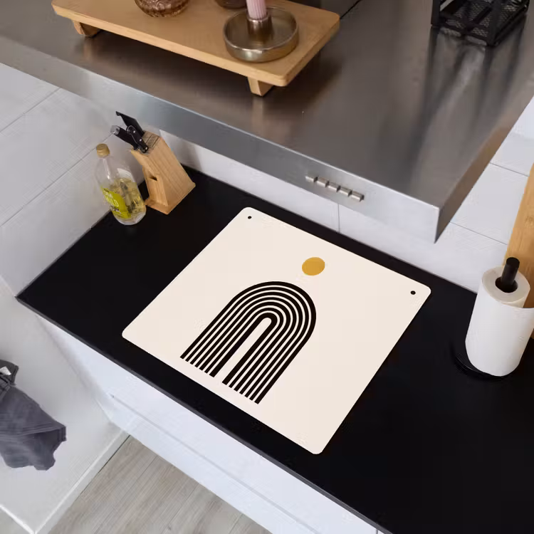 Minimalistisch - Zwarte boog - Gouden cirkel Inductie beschemer met haakjes middel -sfeer1