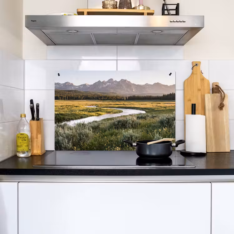 Berglandschap - Rivier - Bos Inductie beschemer met haakjes klein -sfeer2