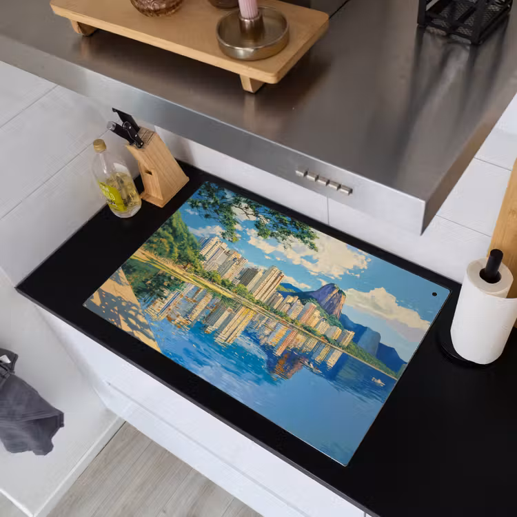 Berg - Skyline - Strand - Water Inductie beschemer met haakjes klein -sfeer1