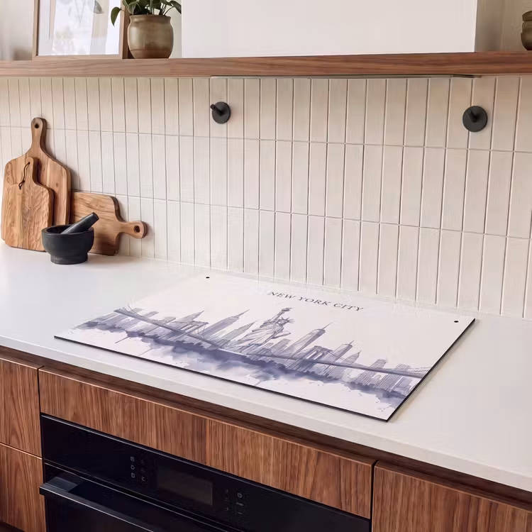New York - Vrijheidsbeeld - Skyline - Illustratie - Blauw Inductie beschemer met haakjes klein -sfeer1