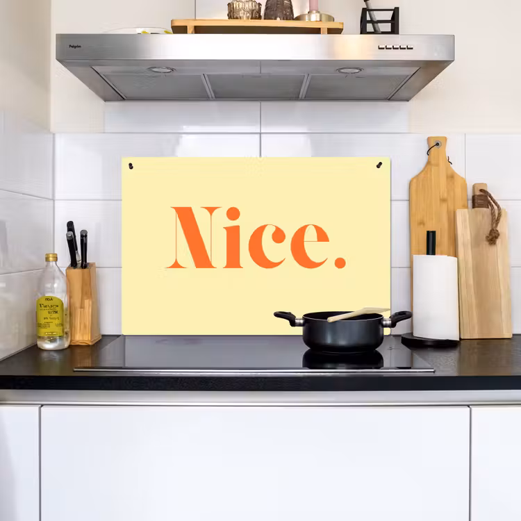 Nice - Oranje - Geel - Minimalistisch Inductie beschemer met haakjes klein -sfeer2