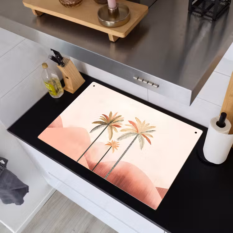 Palmbomen - Heuvels - Minimalistisch - Zachtroze Inductie beschemer met haakjes klein -sfeer1