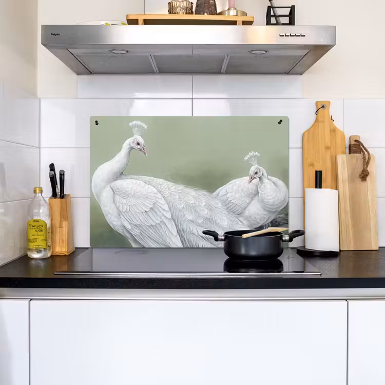 Pauwen - Wit - Natuur - Groen Inductie beschemer met haakjes klein -sfeer2