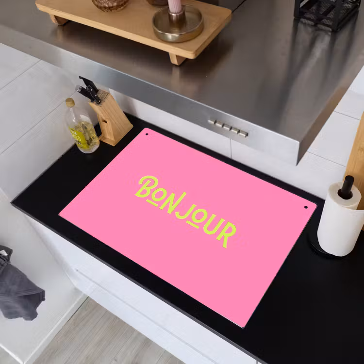 Roze - Groene Bonjour - art-deco Inductie beschemer met haakjes klein -sfeer1
