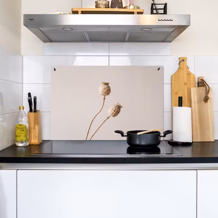 Papaverbollen - Droogbloemen - Minimalistisch - Beige - Rustig Inductie beschemer met haakjes klein -sfeer2