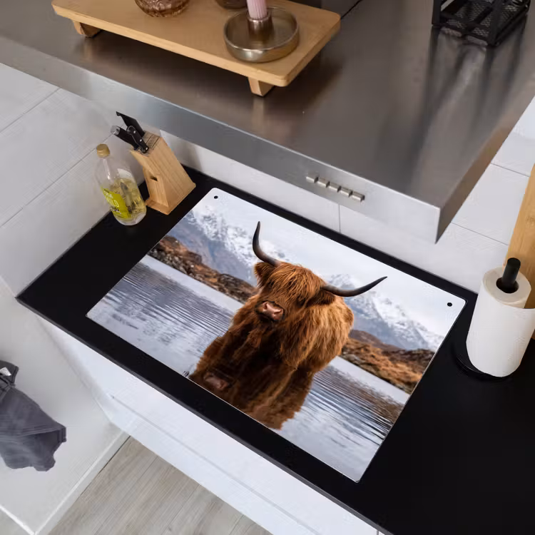 Schotse hooglander - Bruin - Water Inductie beschemer met haakjes klein -sfeer1