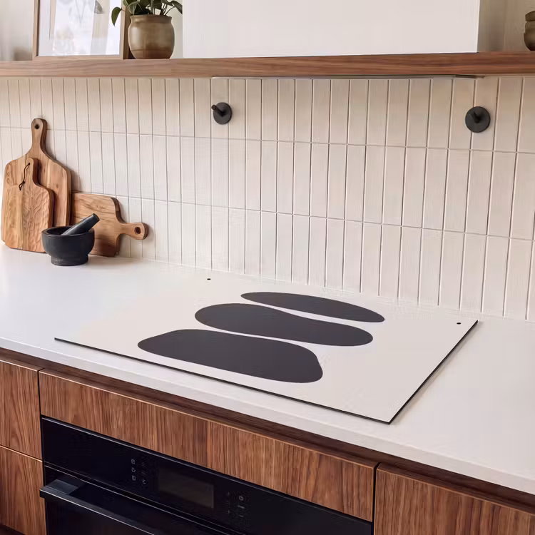 Induction Hob Cover & Splashback (2-in-1) - Shapes - Organic - Black - Vormen - Organisch - Zwart Inductie beschemer met haakjes klein