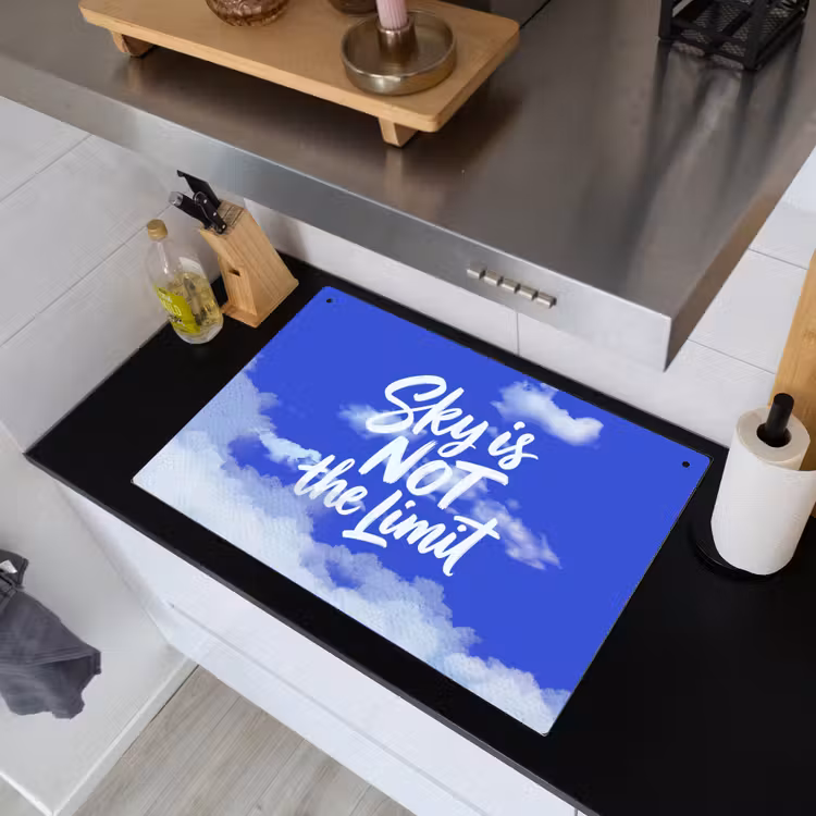 Sky is not the limit - Blauwe lucht - Wolken Inductie beschemer met haakjes klein -sfeer1