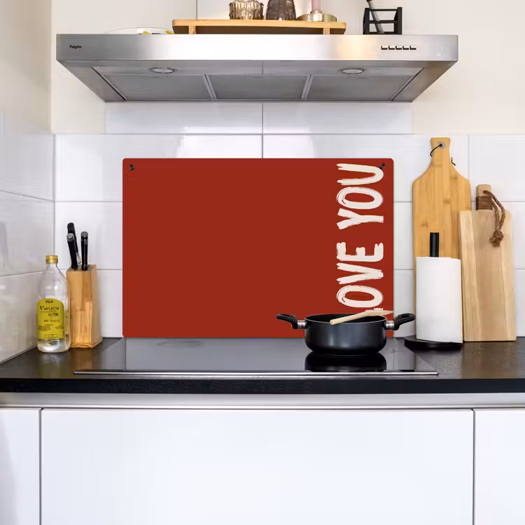 Schuin - Loveyou - Rood Inductie beschemer met haakjes klein -sfeer2