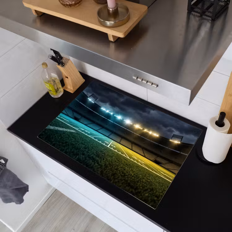 Voetbal - Stadion - Nacht - Modern Inductie beschemer met haakjes klein -sfeer1