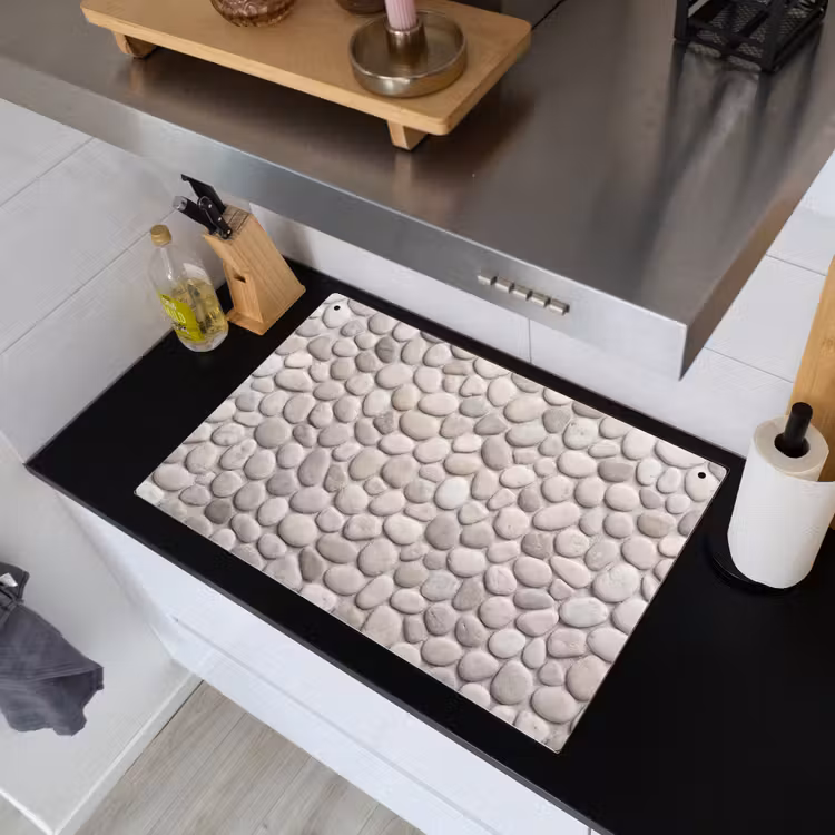 Steen - Kiezel - Natuur - Minimalistisch - Beige Inductie beschemer met haakjes klein -sfeer1