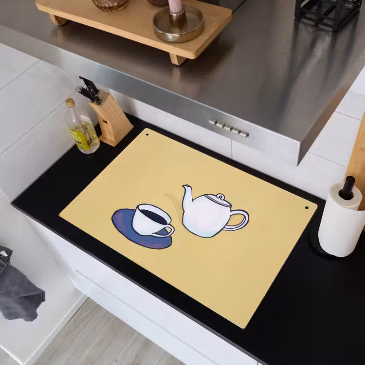Theepot - Kopje - Beige - Illustratie Inductie beschemer met haakjes klein -sfeer1