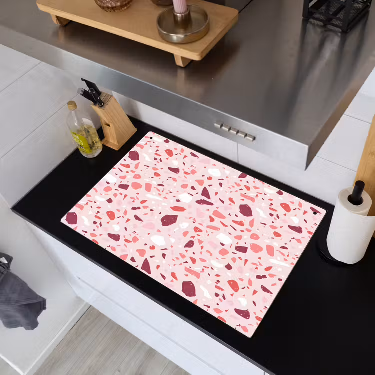 Terrazzo - Patroon - Roze Inductie beschemer met haakjes klein 777 -sfeer1