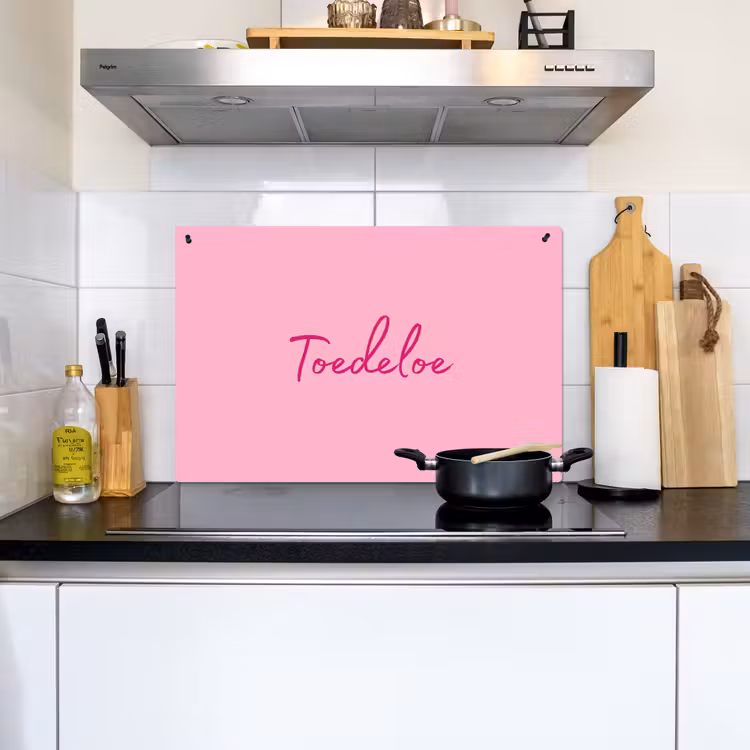 Toedeloe - Roze - Minimalistisch Inductie beschemer met haakjes klein -sfeer2
