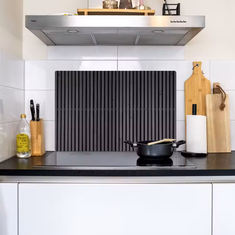 Vintage - Plank - Hout - Grijs Inductie beschemer met haakjes klein -sfeer2