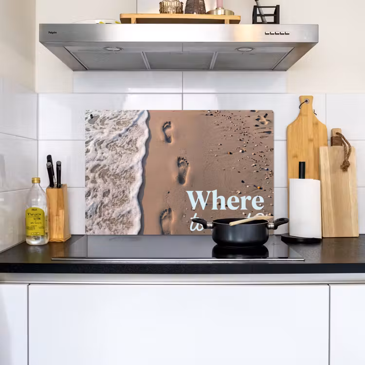 Where to next - Strand - Voetstappen Inductie beschemer met haakjes klein -sfeer2