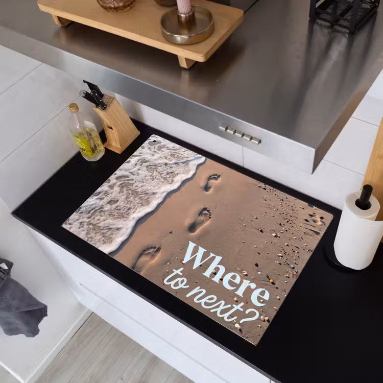 Where to next - Strand - Voetstappen Inductie beschemer met haakjes klein -sfeer1