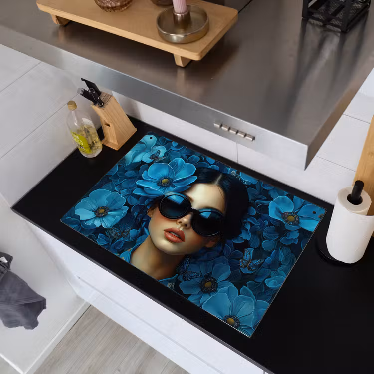 Vrouw - Bloemen - Blauw - Aesthetic - Luxe Inductie beschemer met haakjes klein -sfeer1