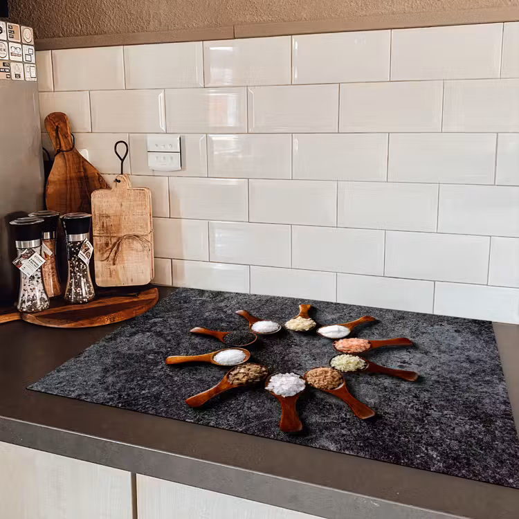 Lepel - Kruiden - Specerijen - Keuken - Industrieel Inductie beschermer vinyl 3mm klein -sfeer3