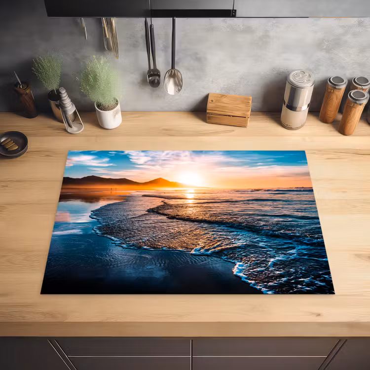Zonsondergang - Zee - Berg - Horizon - Landschap - Blauw Inductie beschermer vinyl 3mm middel -sfeer5