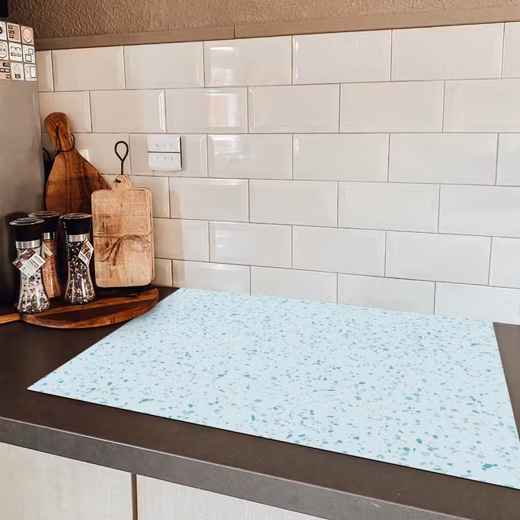Terrazzo - Patroon - Kleurrijk - Baby Blauw Inductie beschermer vinyl 3mm klein 276 -sfeer3