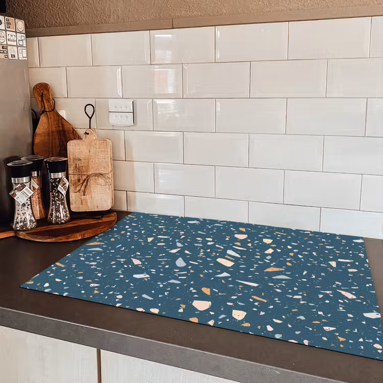Terrazzo -  Patroon - Kleurrijk - Diep blauw Inductie beschermer vinyl 3mm klein 276 -sfeer3