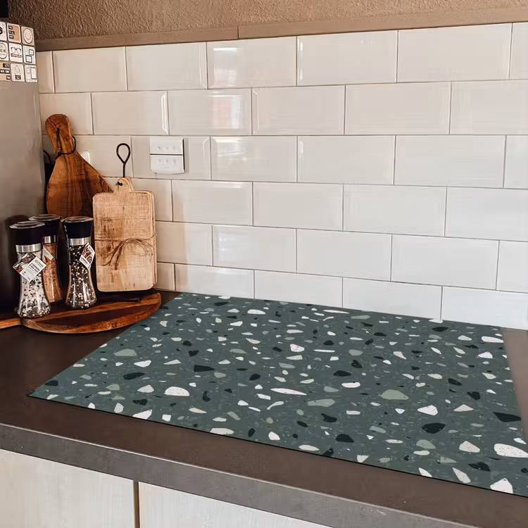 Terrazzo - Patroon - Kleurrijk - Groen Inductie beschermer vinyl 3mm klein 276 -sfeer3