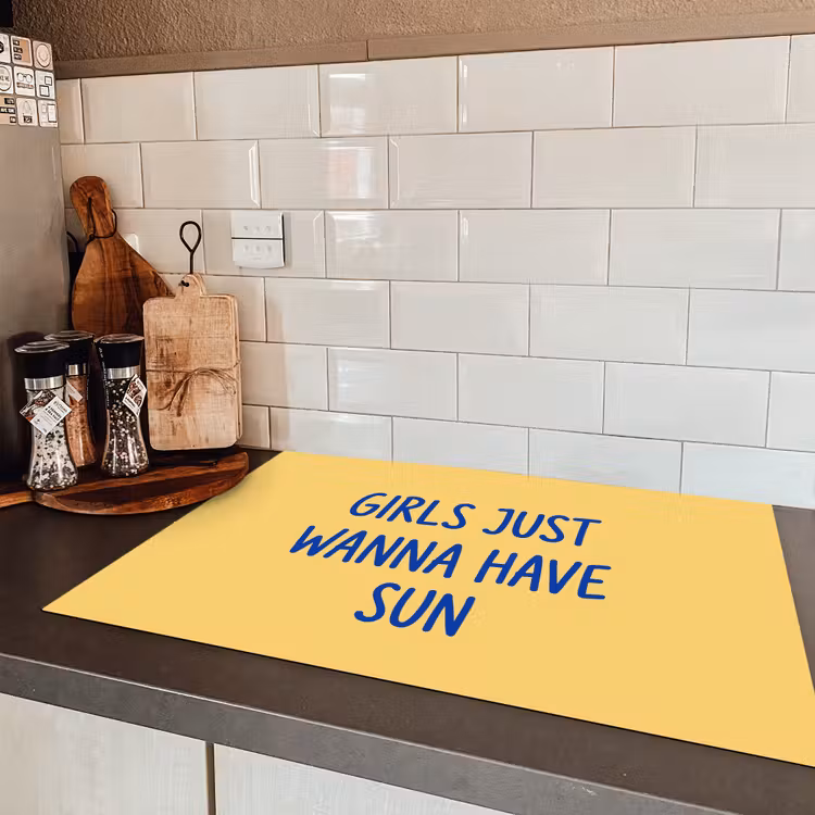 Tekst - Zon - Zomer - Modern - Geel Inductie beschermer vinyl 3mm klein -sfeer3