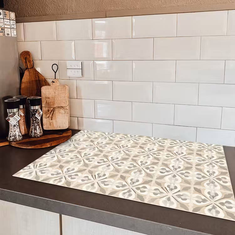 Tegel - Motief - Beige Inductie beschermer vinyl 3mm klein 276 -sfeer3