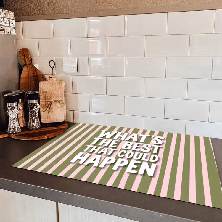 What's the best that could happen - Strepen - Groen - Roze Inductie beschermer vinyl 3mm klein -sfeer3