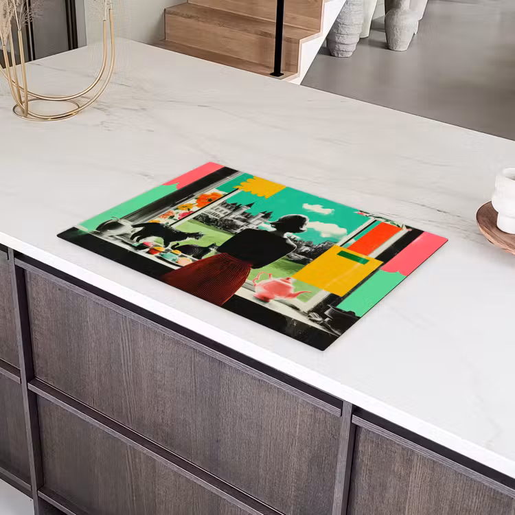 Vrouw - Keuken - Katten - Doorkijk Inductie beschermer vinyl 3mm klein -sfeer8