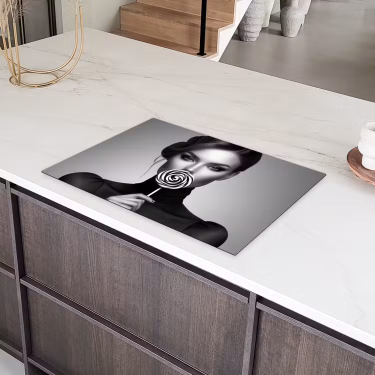 Vrouw - Lolly - Zwart Inductie beschermer vinyl 3mm klein -sfeer8