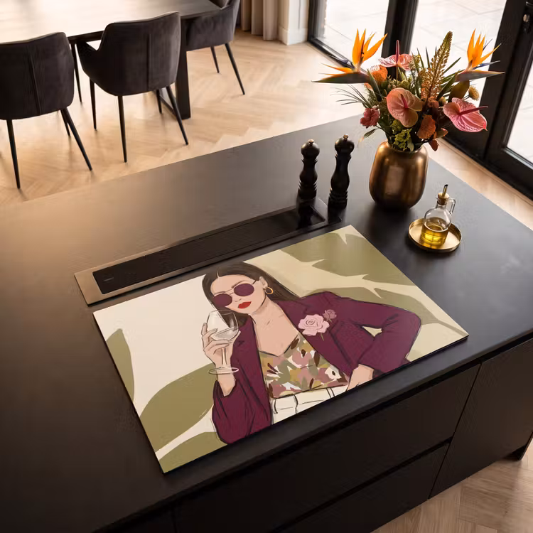 Vrouw - Wijn - Portret - Mode - Modern Inductie beschermer vinyl 3mm klein -sfeer5