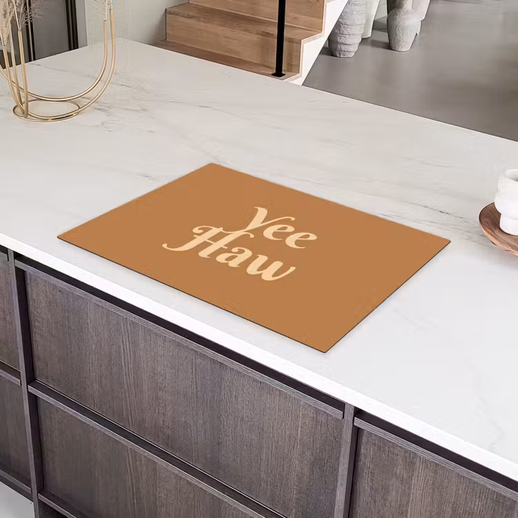 Yee haw - Bruin - Minimalistisch Inductie beschermer vinyl 3mm klein -sfeer8