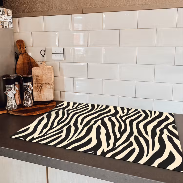 Zebra - Print - Klassiek - Zwart Inductie beschermer vinyl 3mm klein 276 -sfeer3