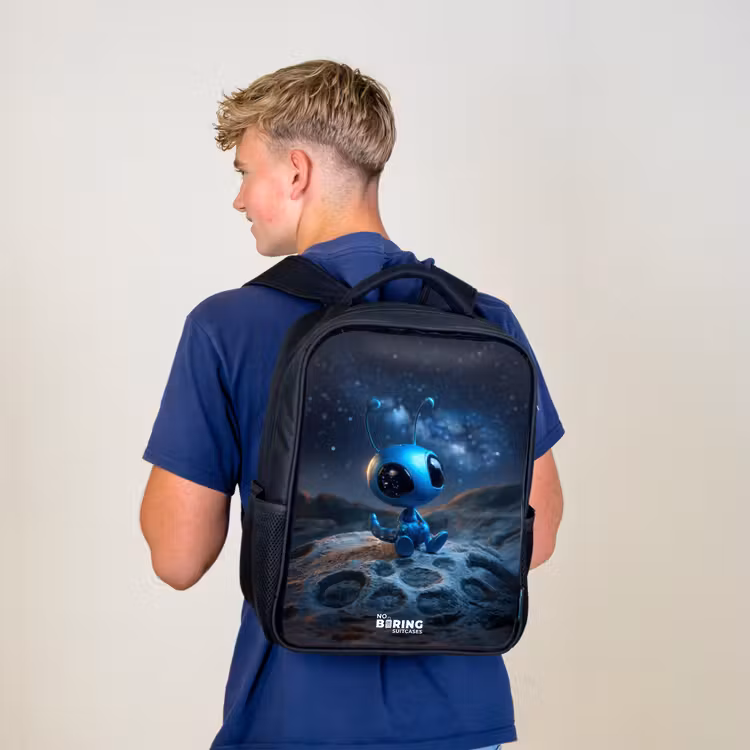 Blauw buitenaards wezentje onder sterrenhemel Rugzak - Zwart middel -sfeer8