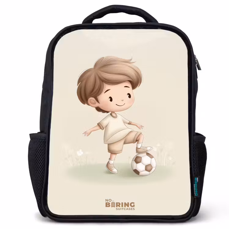 Jongen met een voetbal in bruine tinten Rugzak - Zwart middel -3d