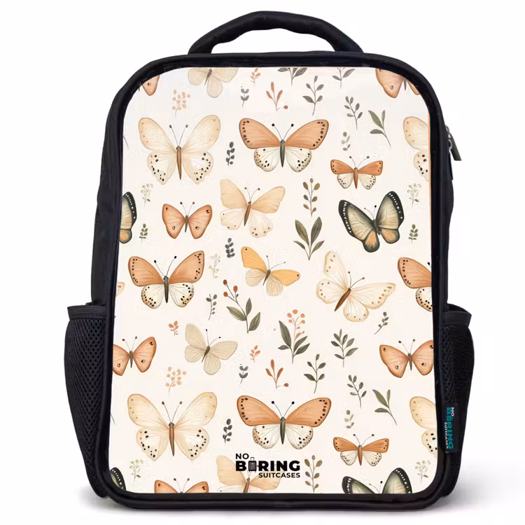 Vlinders in beige en oranjetinten tussen groene blaadjes Rugzak - Zwart middel -3d