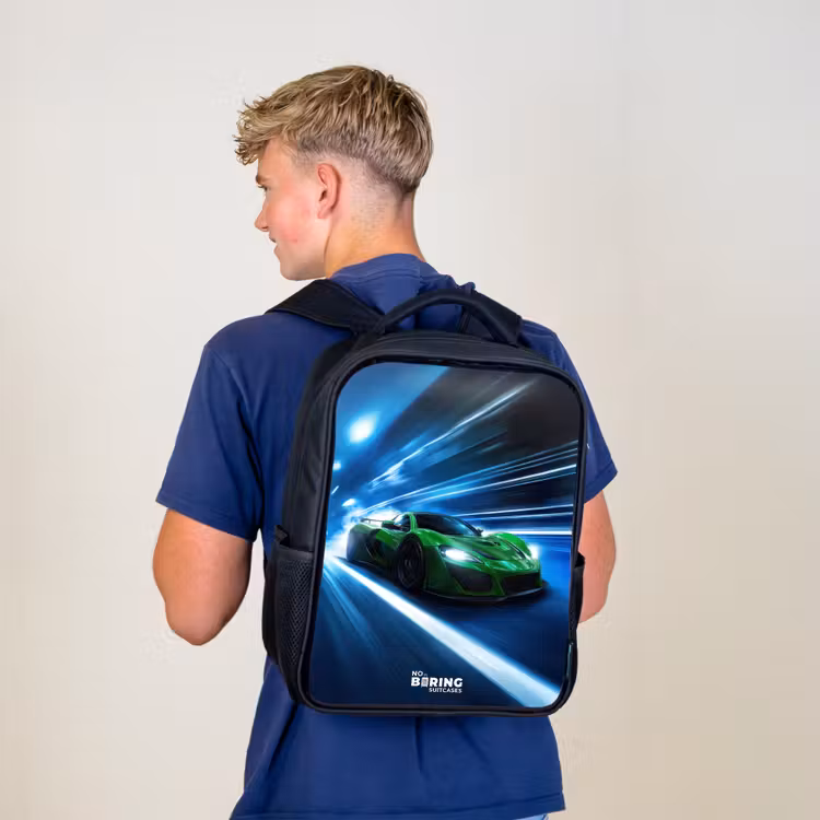 Groene supercar flitst door neonlicht Rugzak - Zwart middel -sfeer8