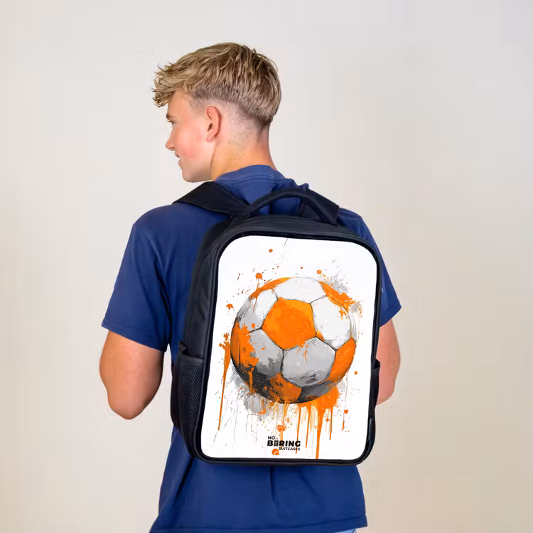 Voetbal - Verf - Oranje Rugzak - Zwart middel -sfeer8