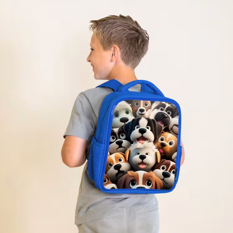 Blaffende Bengeltjes Kinderrugzak - Blauw middel -sfeer2