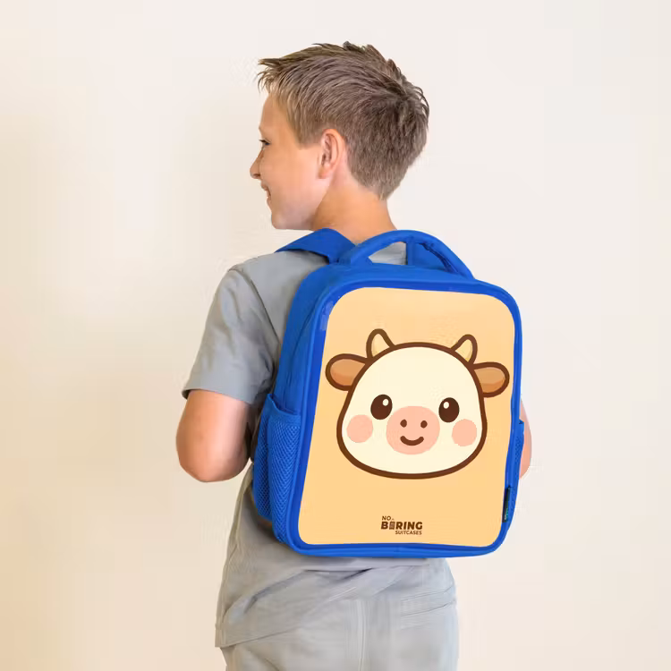Kawai - Koe - Bruin Kinderrugzak - Blauw middel -sfeer2