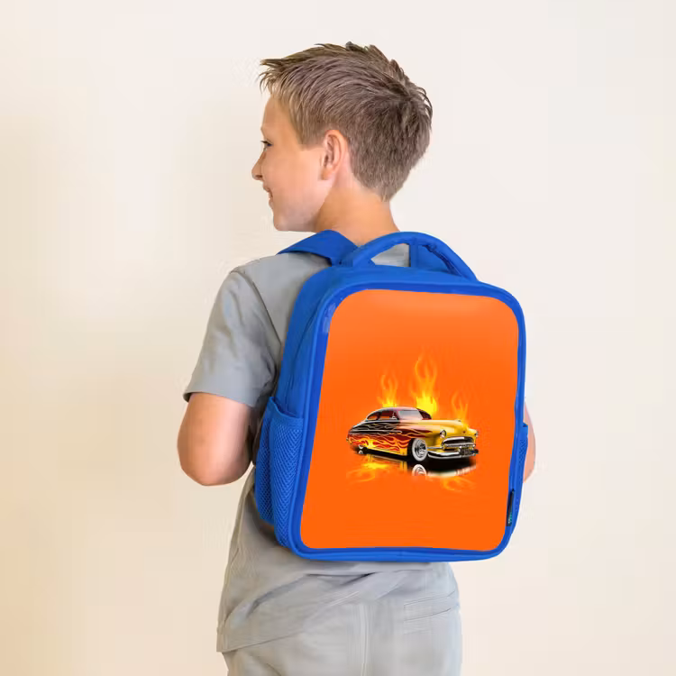 Gele auto met gele vlammen Kinderrugzak - Blauw middel -sfeer2