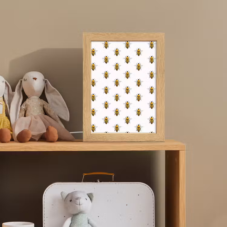 Bijen - Tijdloos - Wit Light Box met kabel (Kinderlampje) klein 904 -sfeer2_kind