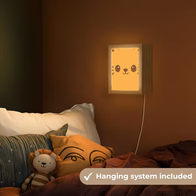 Kat - Simplistisch - Oranje - Vrolijk Light Box met kabel (Kinderlampje) klein -sfeer5_kind_EN