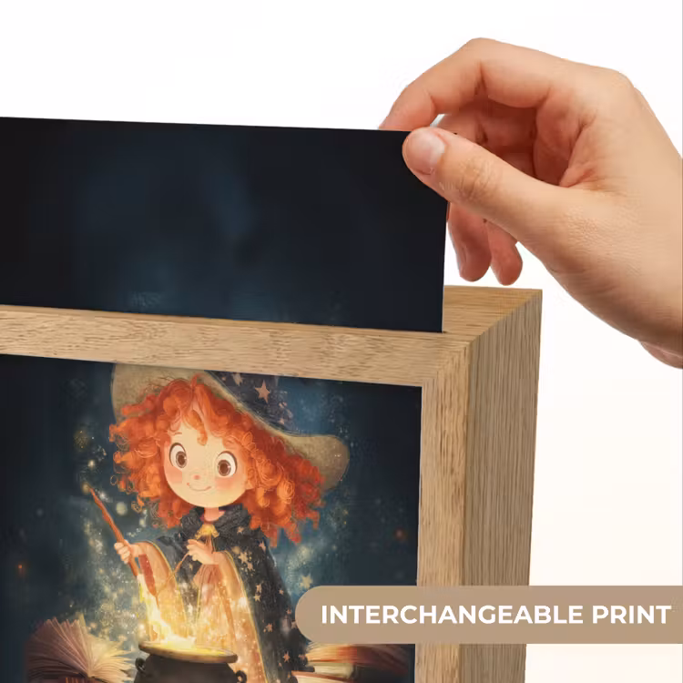 Tovenares - Meisje - Boeken - Toveren Light Box met kabel (Kinderlampje) klein -USP_websiteprintEN